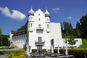 18. Zentrum für Wissenschaft und Weiterbildung Schloss Hofen, Lochau