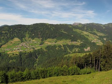 04. Laternsertal - Panoramabild Sonnenseite image-3155