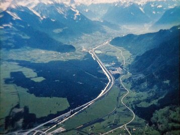 12. Autobahn - Eisenbahn - Landstraße 190 image-16214