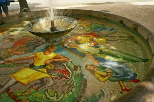 9. Nibelungenbrunnen