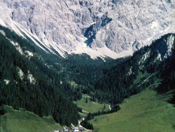 07. Nenzinger Himmel image-16205