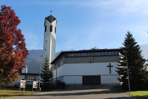 16a. Pfarrkirche St. Konrad (Außenansicht)